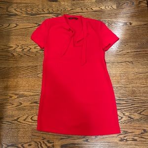 Red short sleeve dress